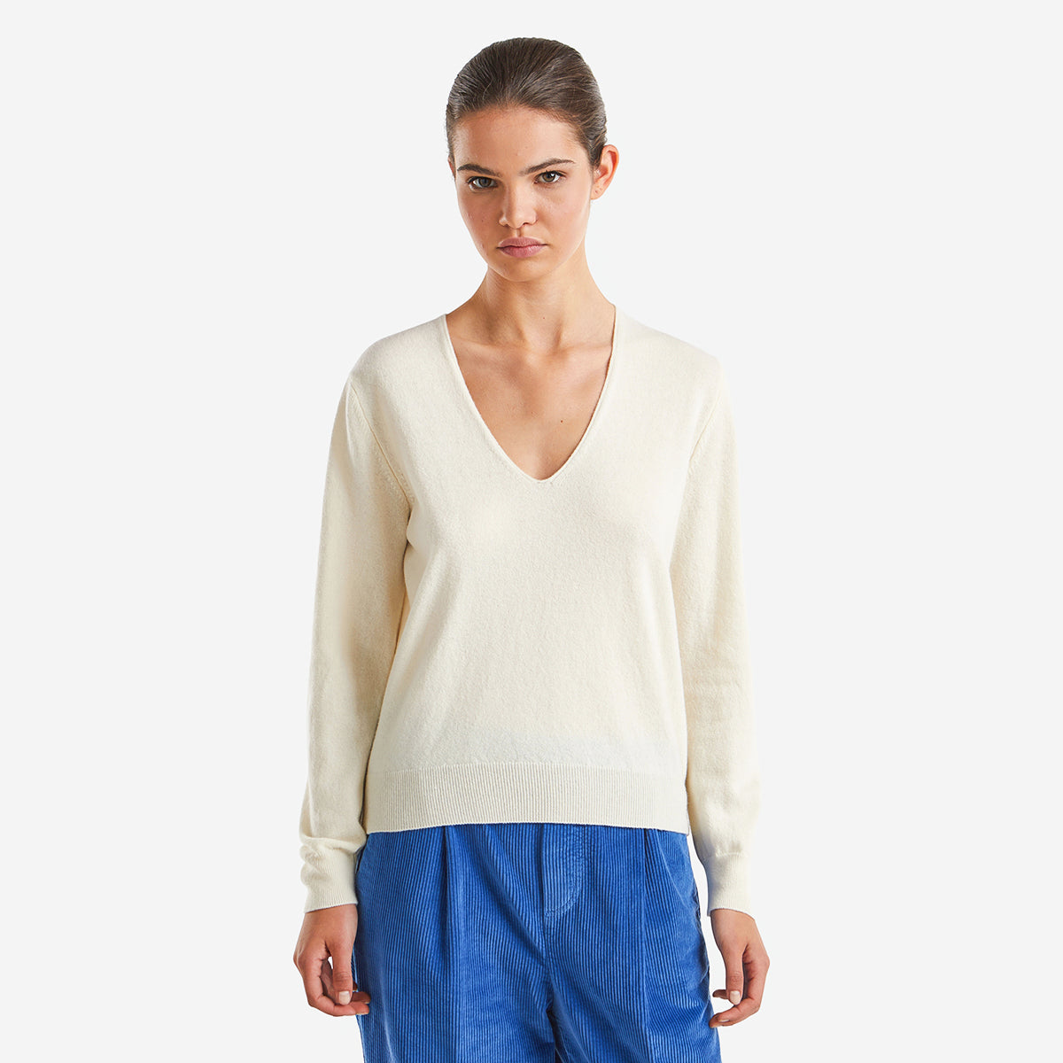 United Colors Of Benetton Woman Cream V-Neck Sweater In Pure Merino Wool | LEVISONS
