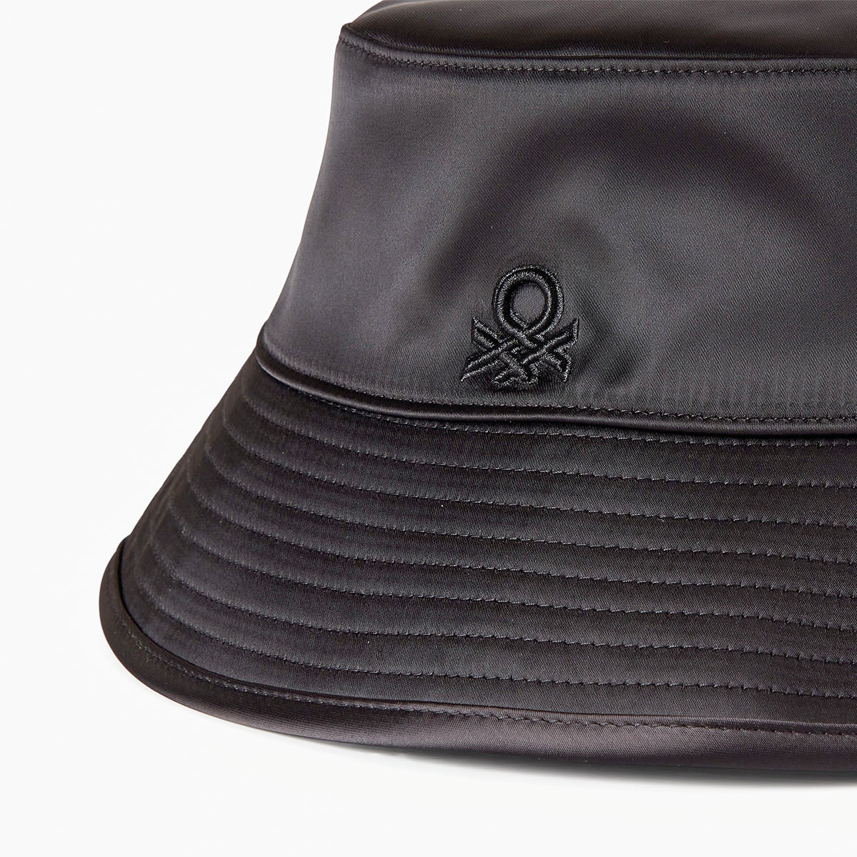 United Colors Of Benetton Woman Reversible Bucket Style Hat | LEVISONS