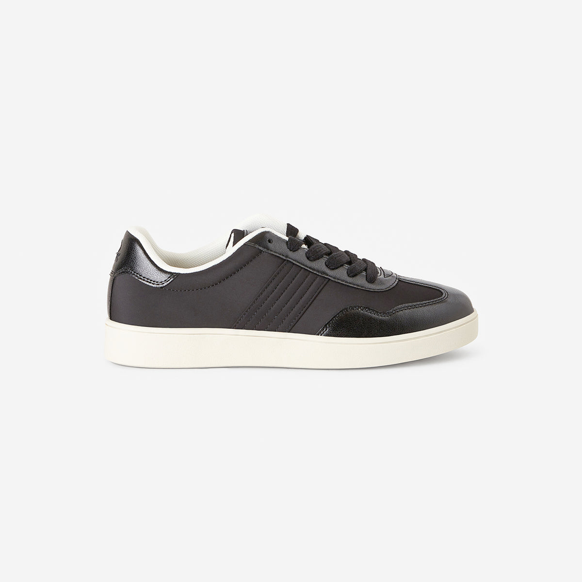 United Colors Of Benetton Woman Low-Top Sneakers With Knit Stitch Blend | LEVISONS