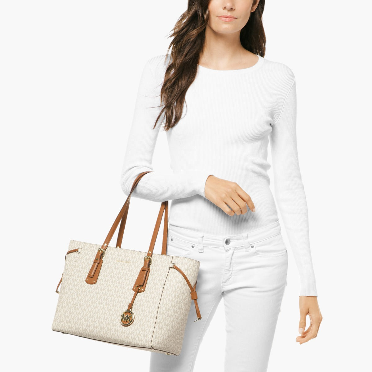 Mk voyager medium discount logo tote bag