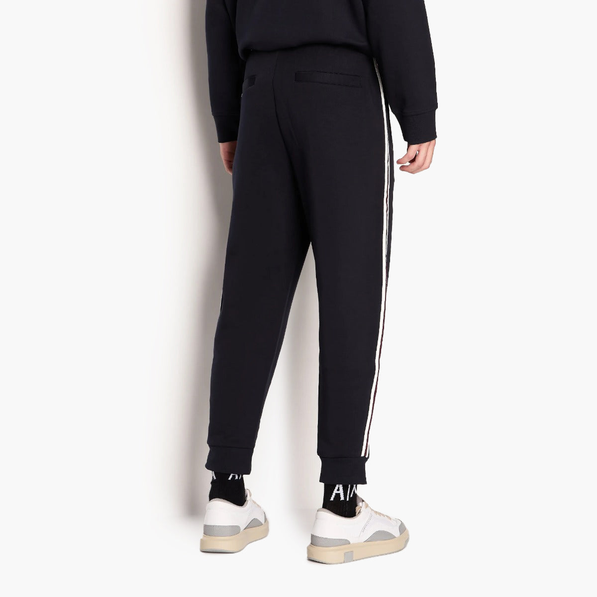 新品 deps TAG LOGO SWEAT PANTS WHITE×NAVY Stretch Cotton Script Logo Jogger Sweatpants – Levisons