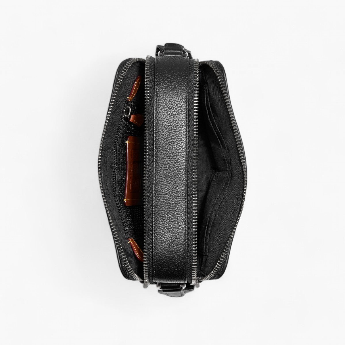 Coach Charter Crossbody 24 | LEVISONS