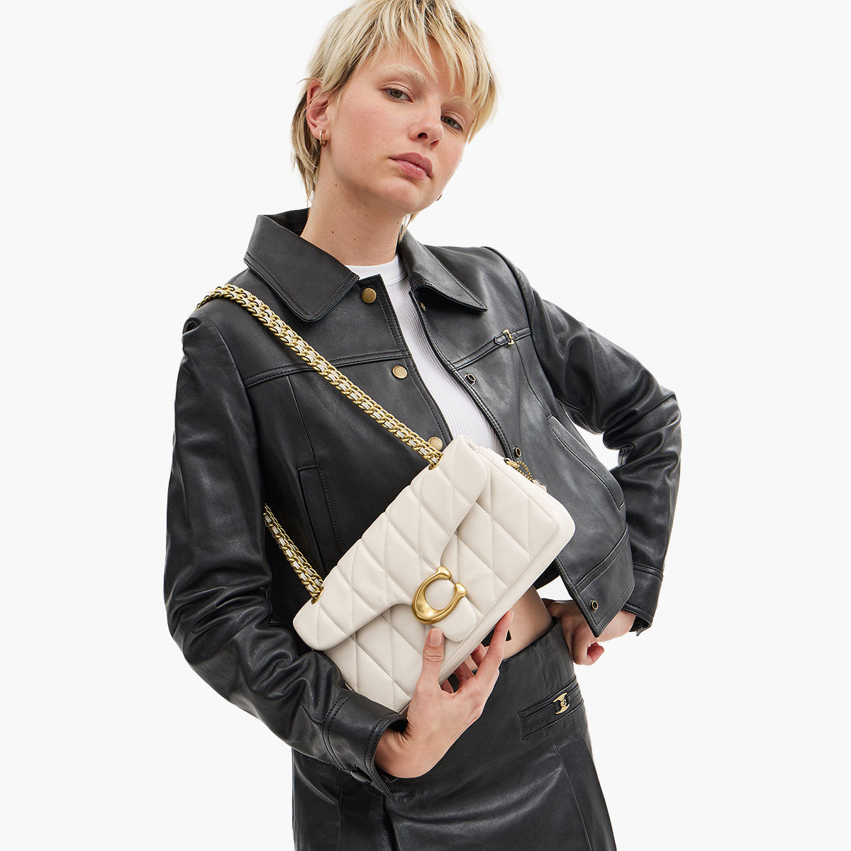 Coach Quilted Tabby 26: A Comprehensive Guide to Luxury and Style